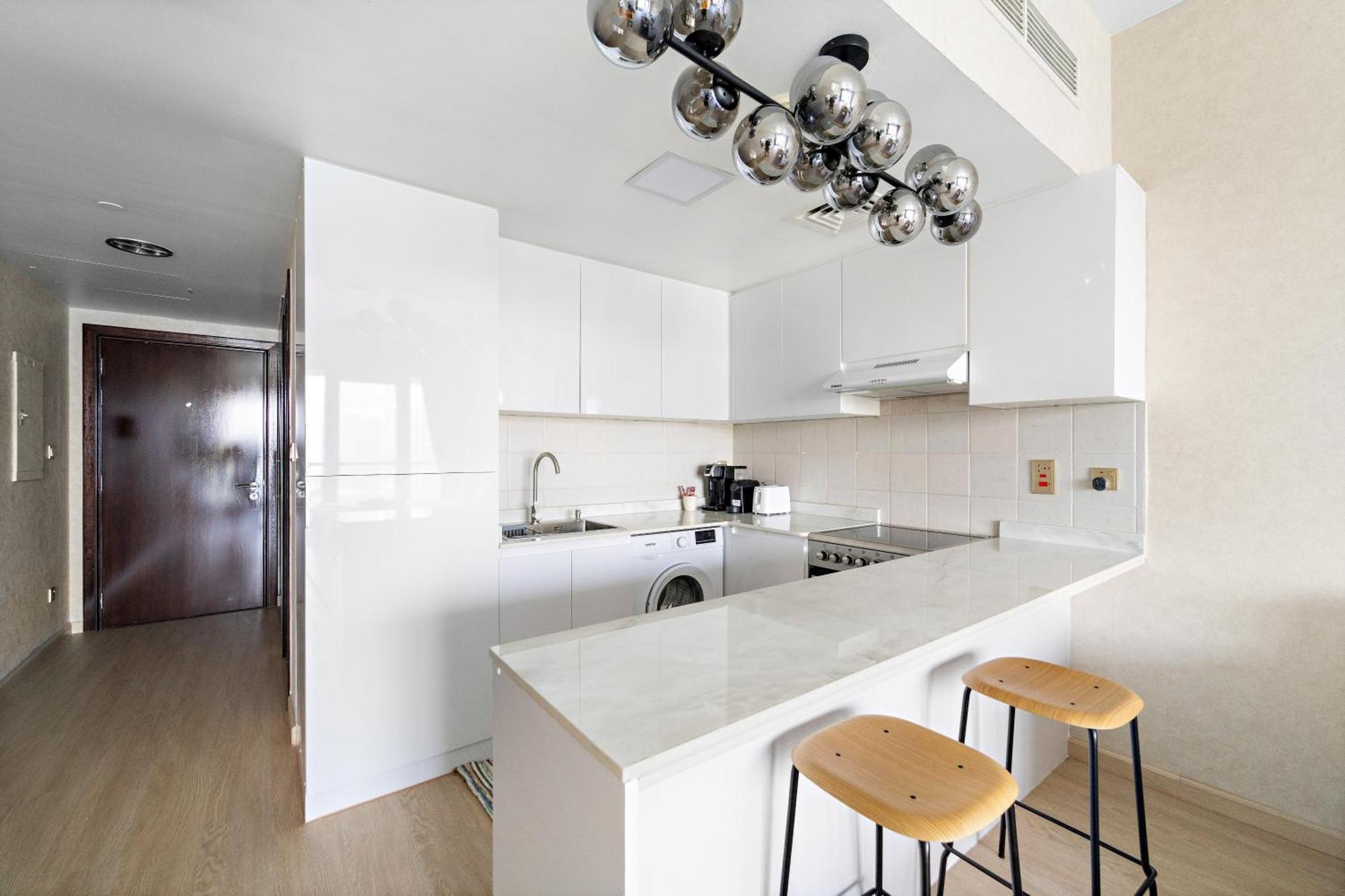 Apartment Amazing Modern In Jlt With Gym, Pool, Parking Dubai